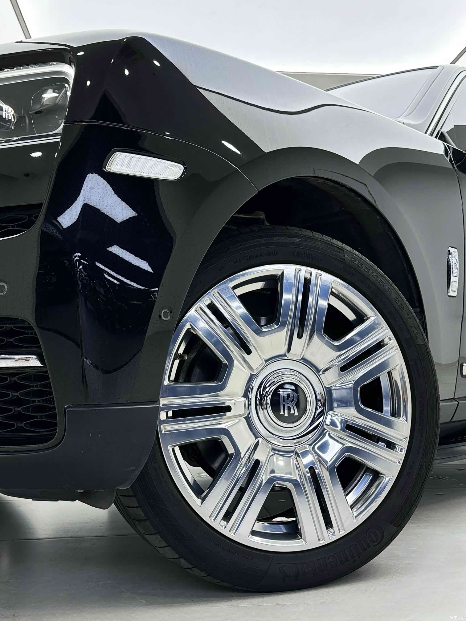 Rolls-Royce Cullinan, 2024 10