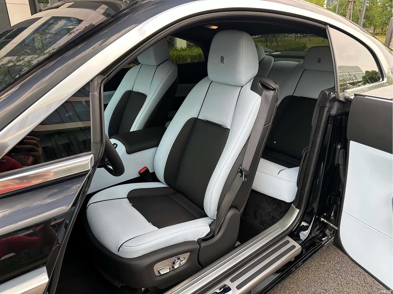 Rolls-Royce Wraith, 2021 12