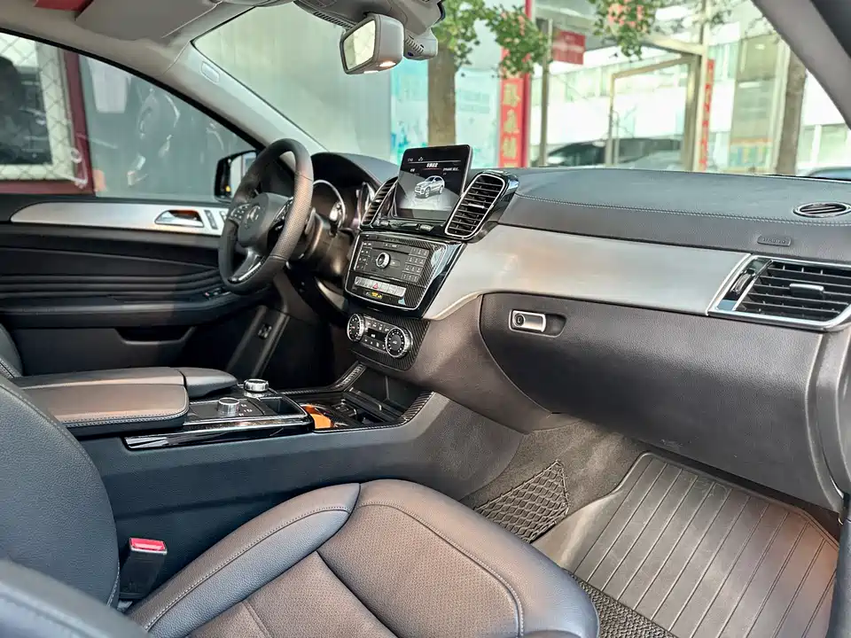 Mercedes-Benz GLE coupe