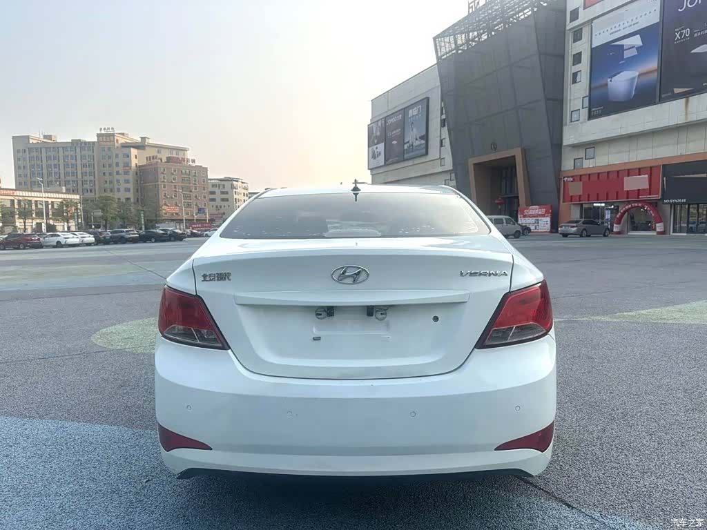 Hyundai GLS, 2016 8