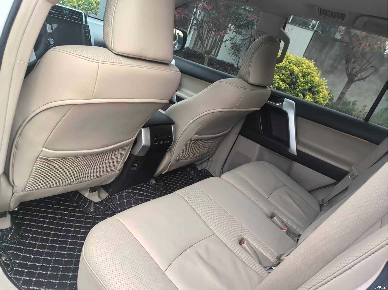 Toyota Prado, 2013 10