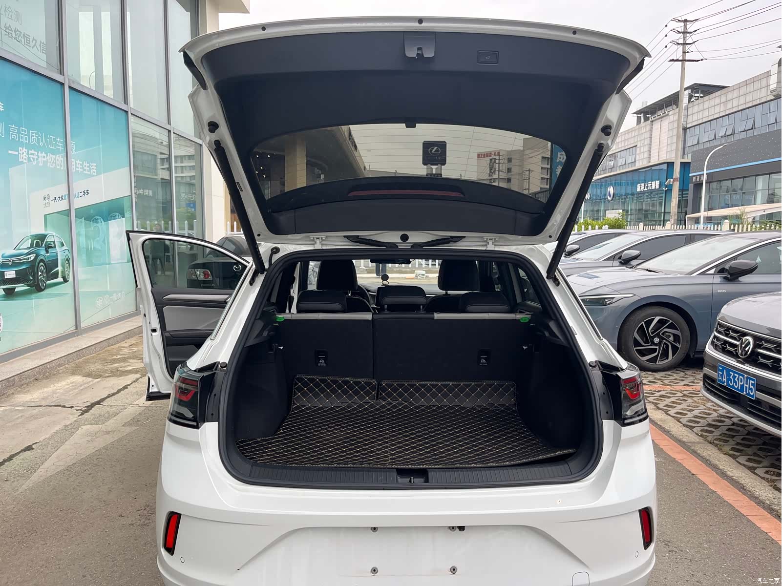 Volkswagen T-ROC, 2024 6
