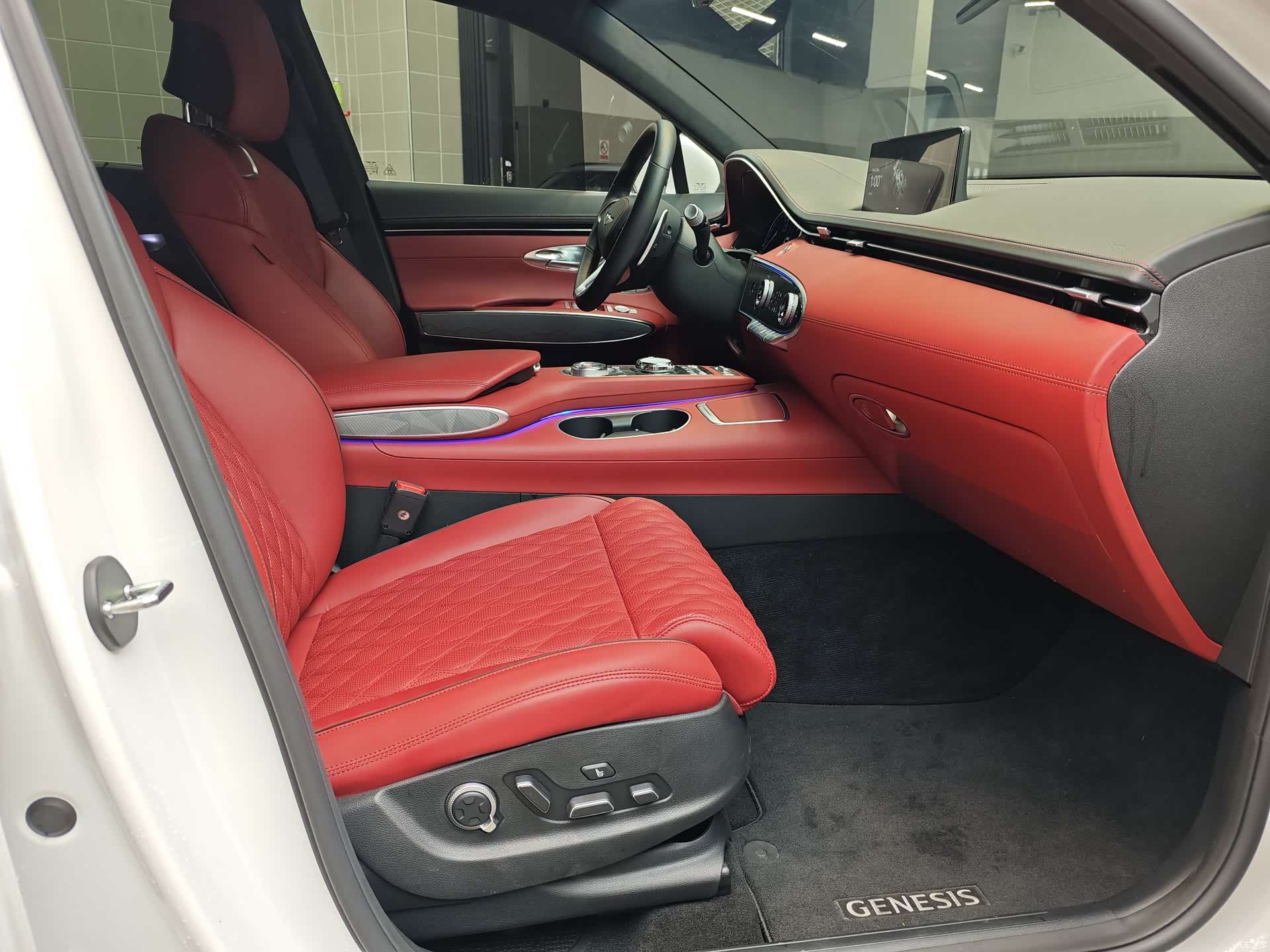 Genesis GV70, 2024 14