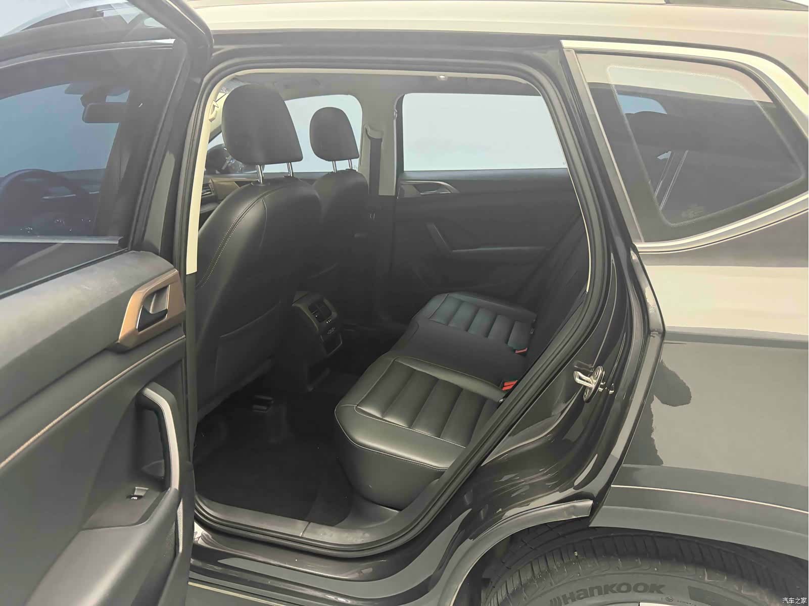 Volkswagen Tharu, 2020 18