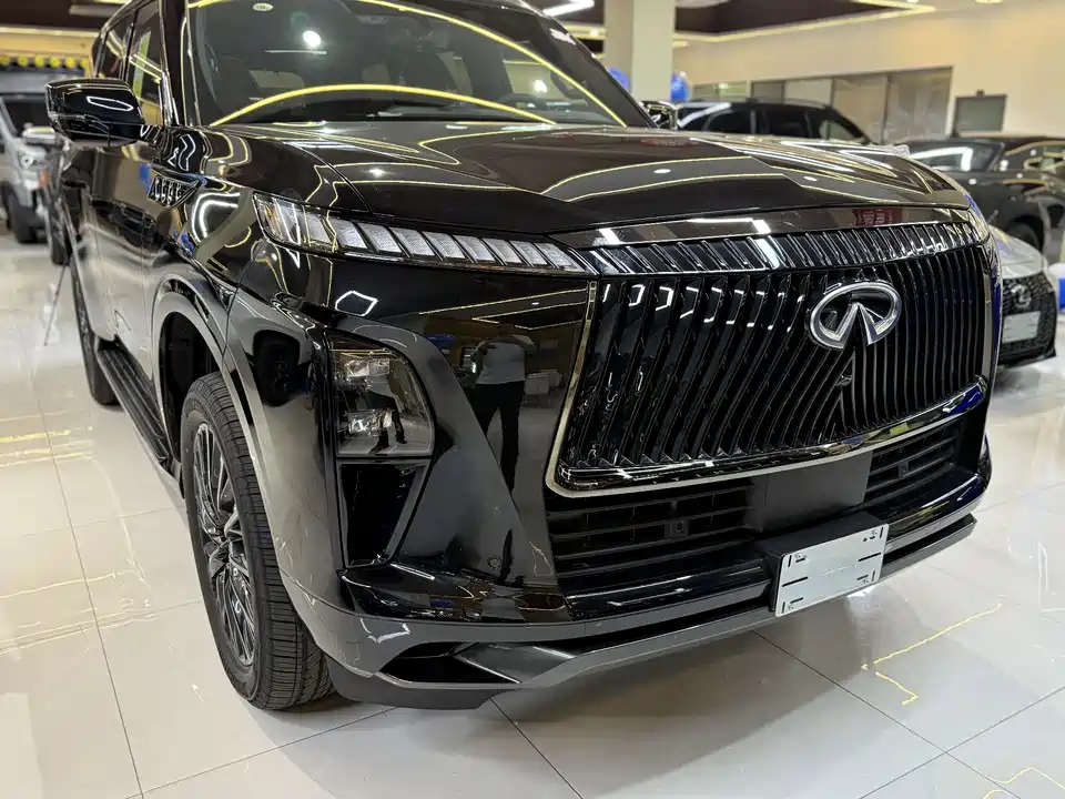 Infiniti QX80
