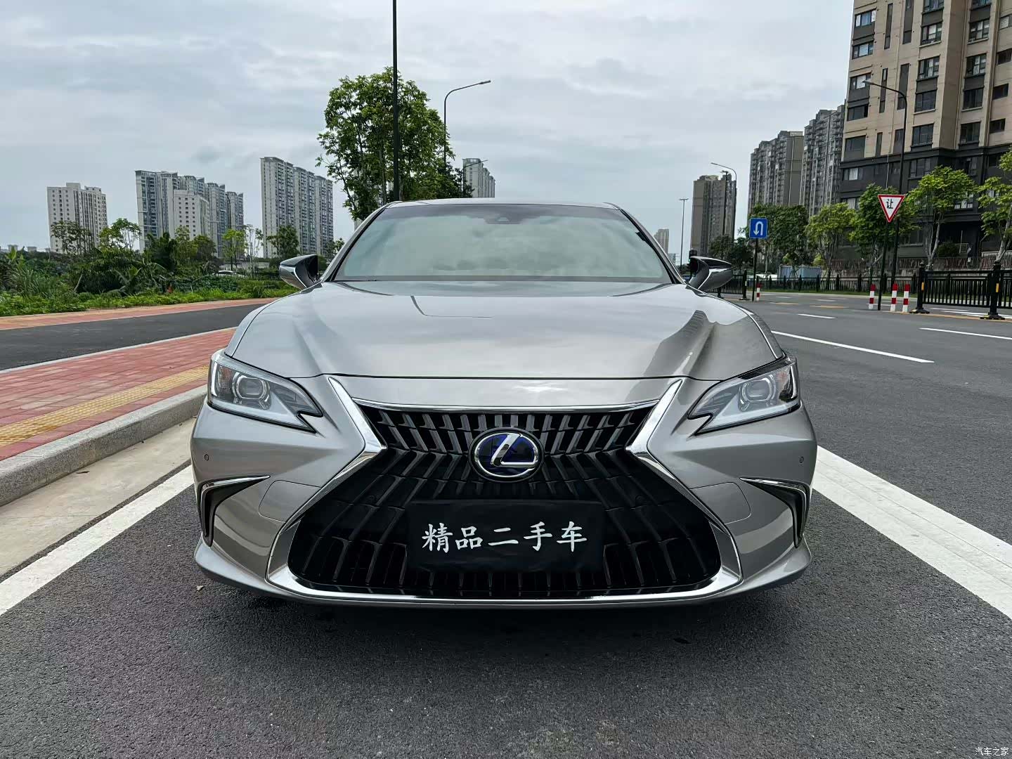 Lexus ES, 2022 2