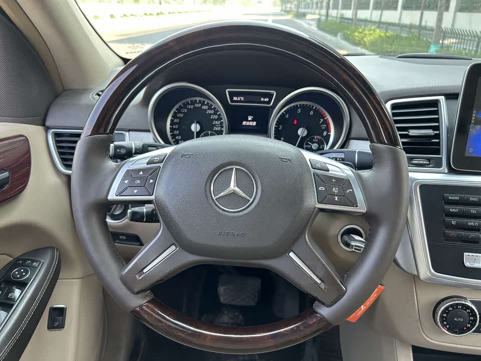 Mercedes-Benz M class