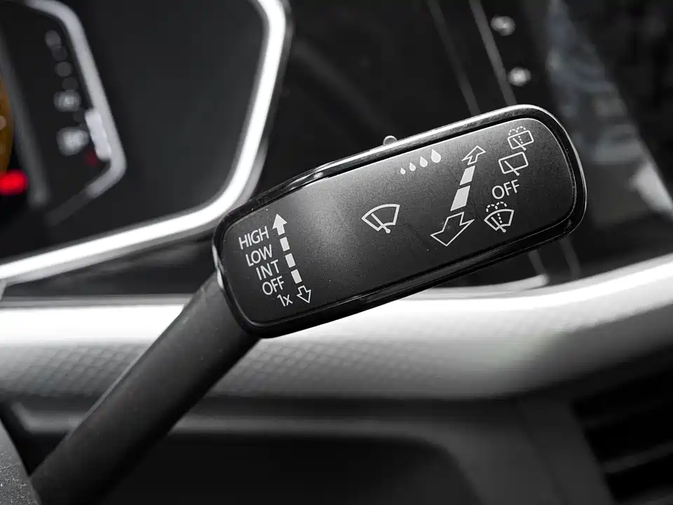 Volkswagen Exploring the shadow