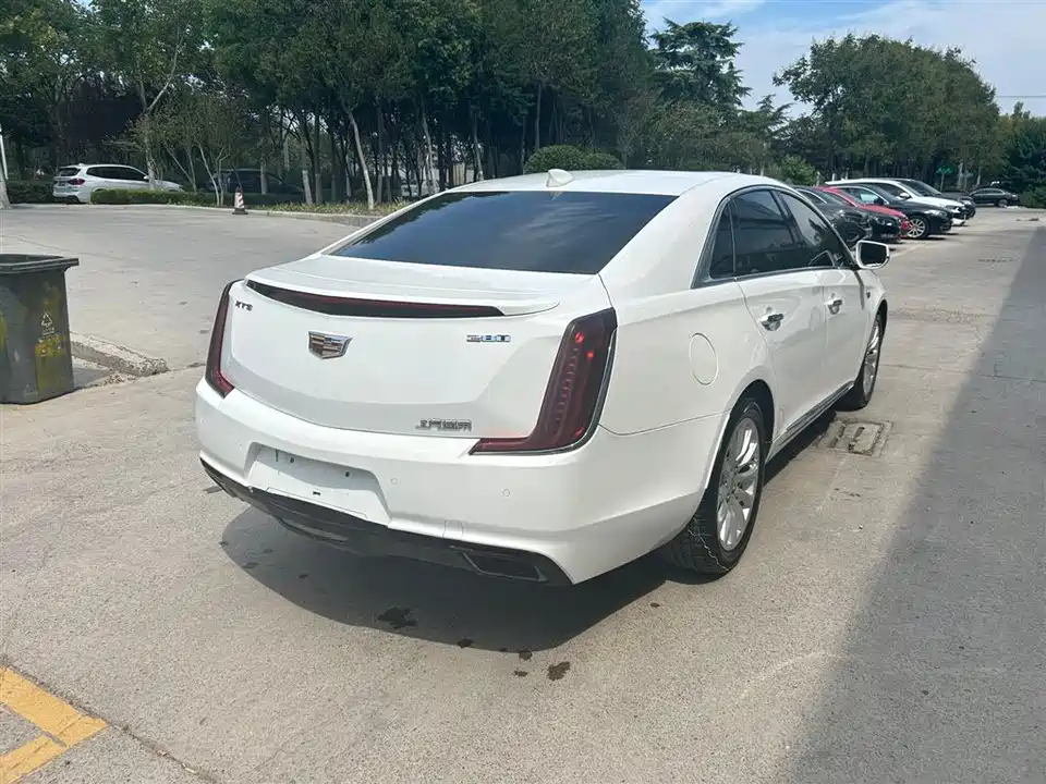 Cadillac XTS