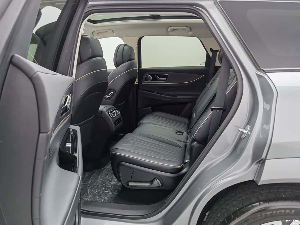 Chery Tiggo 9, 2024 15