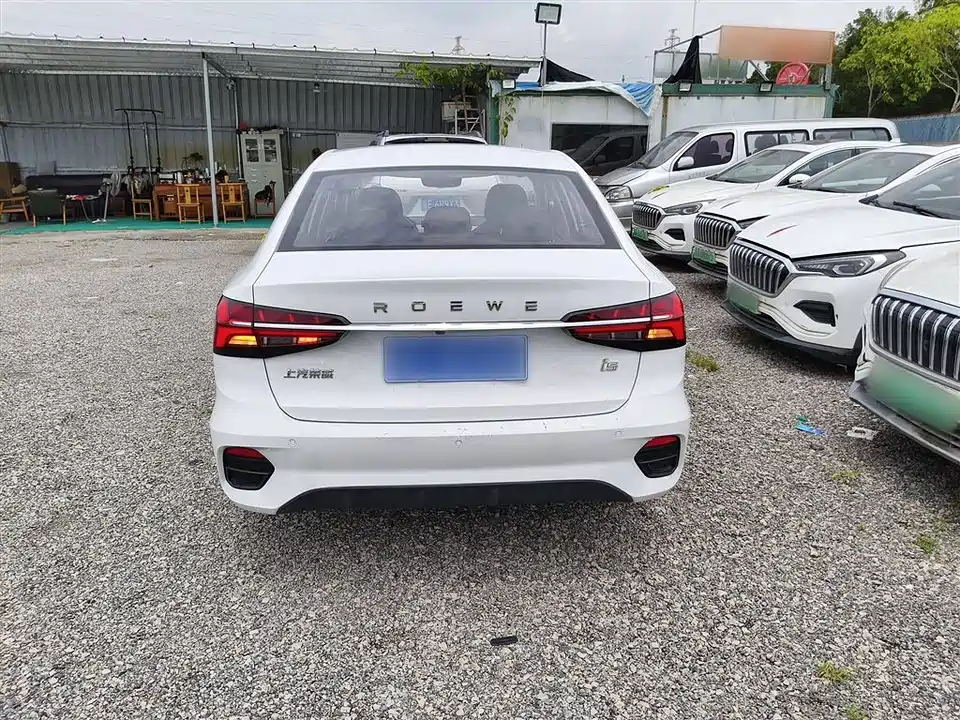 Roewe i5