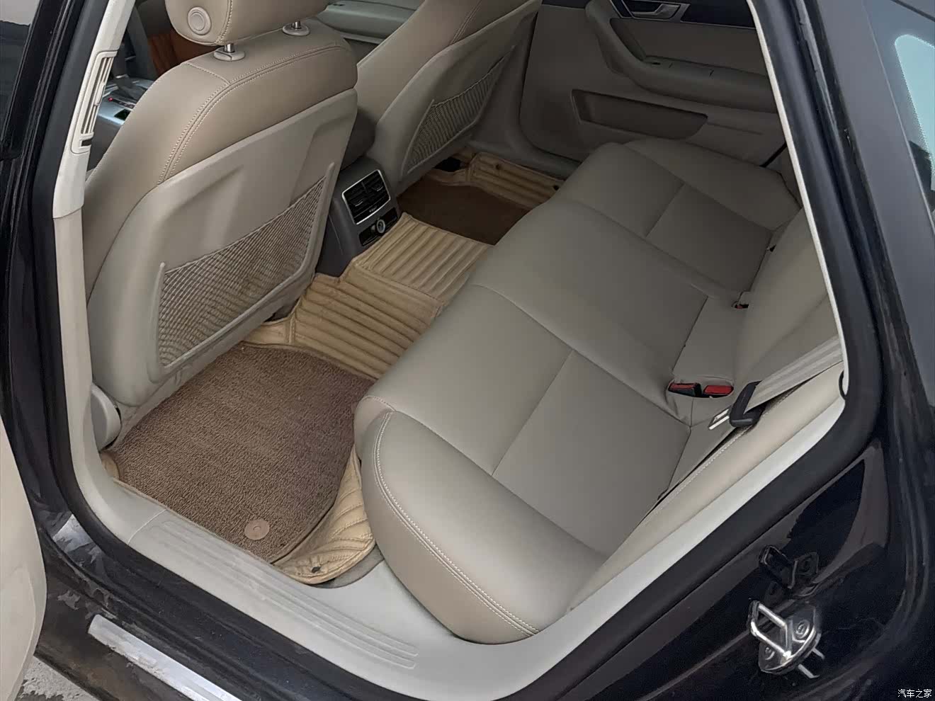 Audi A6L, 2012 7
