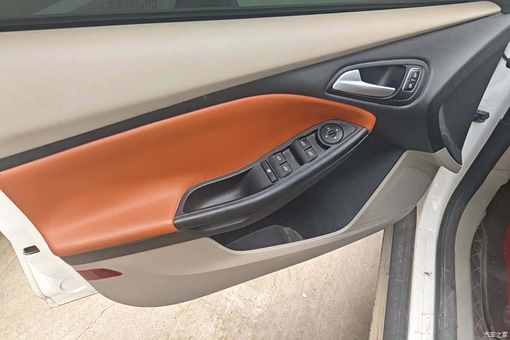 Ford Focus, 2018 7