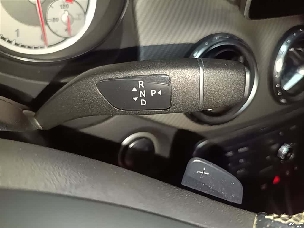 Mercedes-Benz GLA, 2017 14