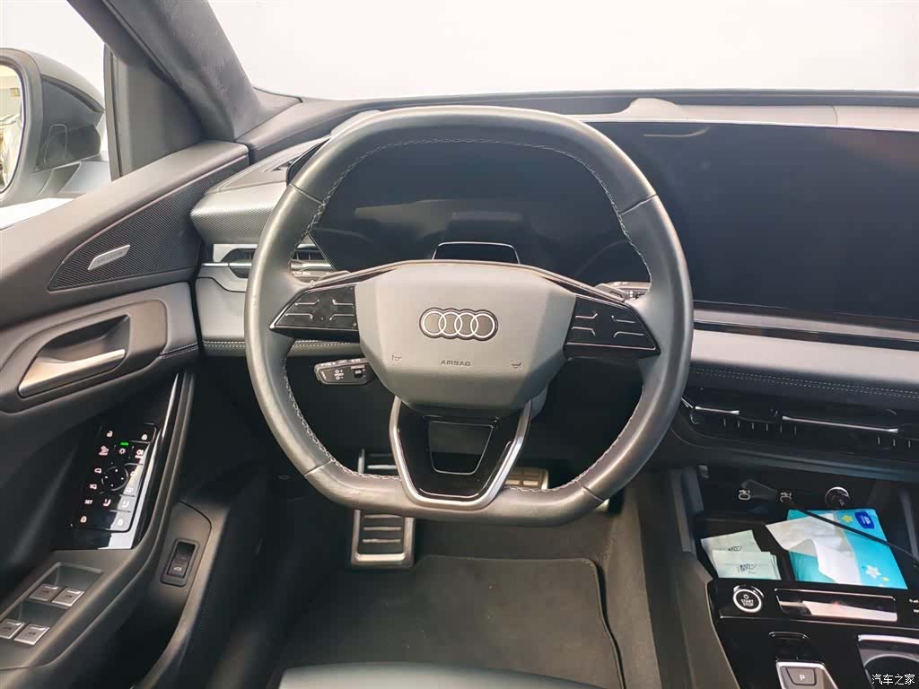 Audi e-tron, 2025 все фото