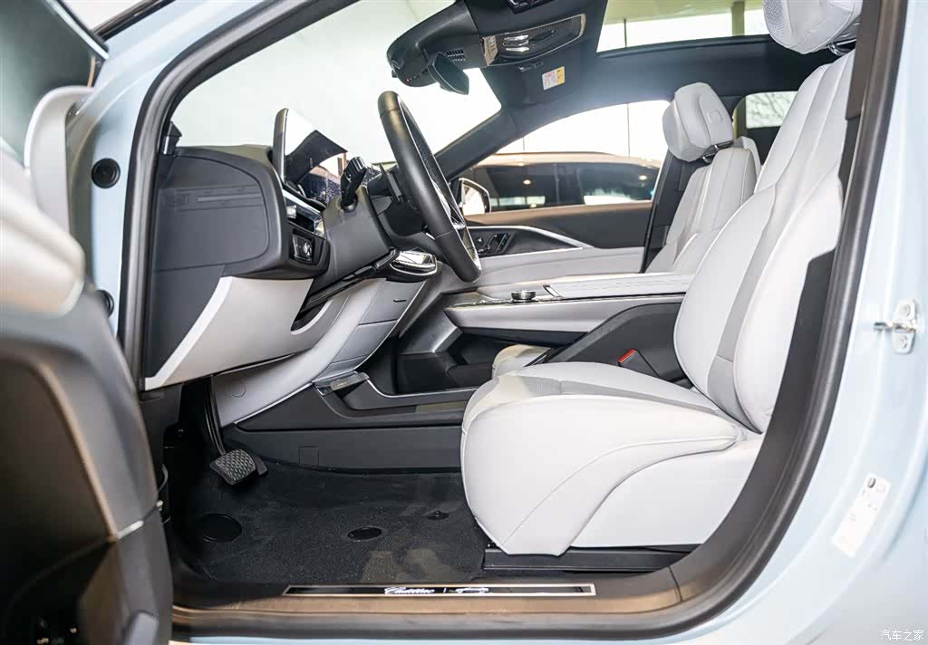 Cadillac IQ, 2025 7