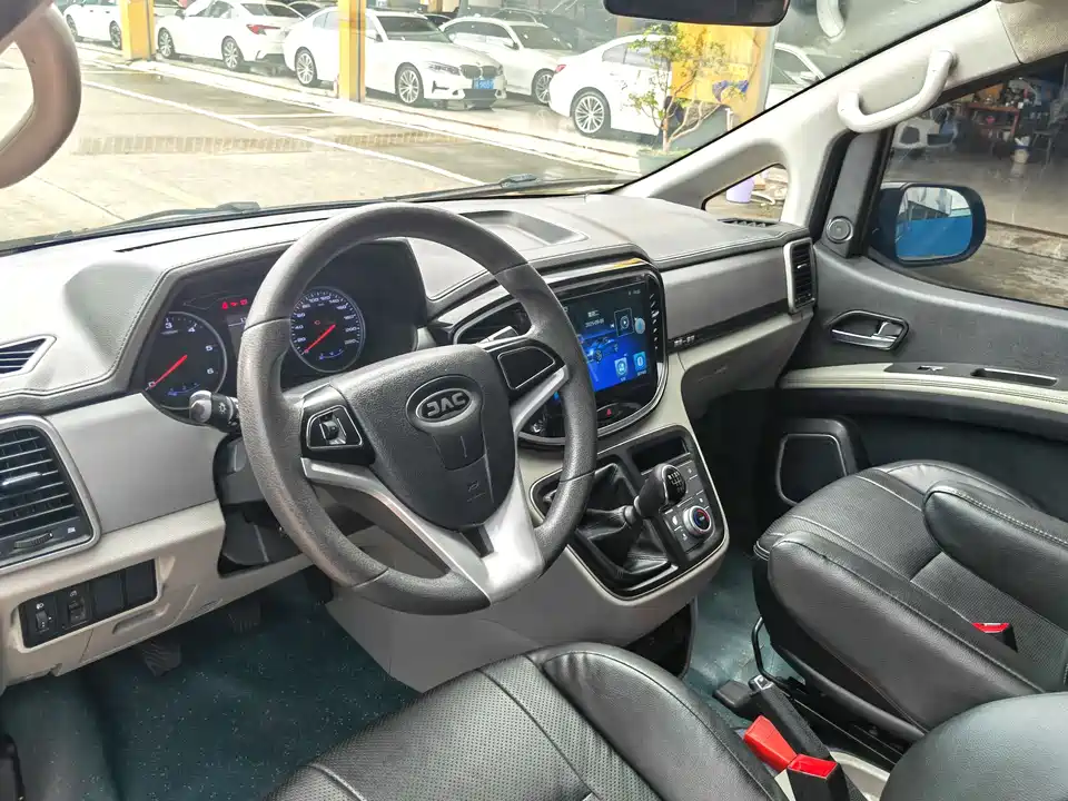 JAC Refine Ruifeng M4