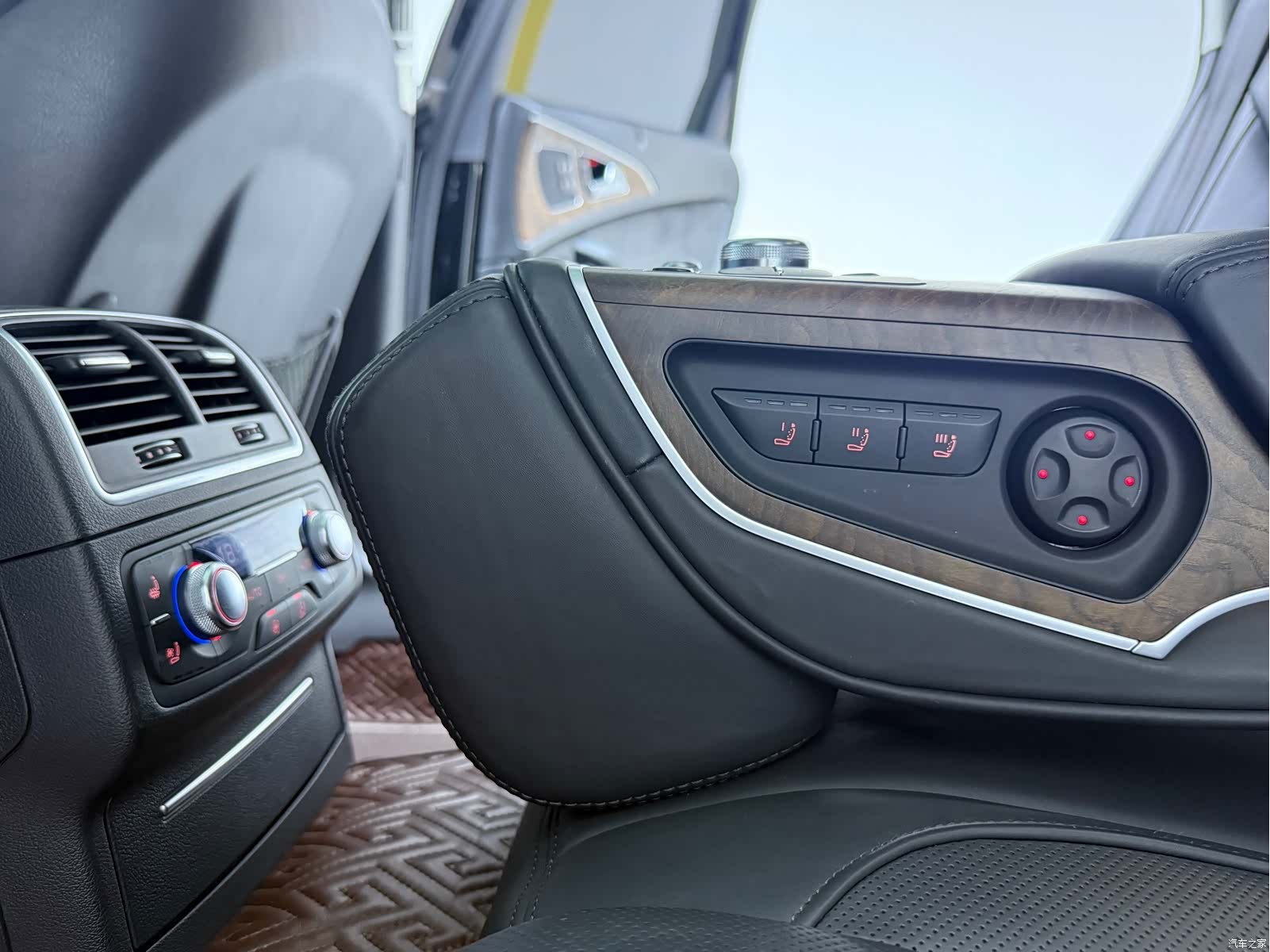 Audi A6L, 2018 14