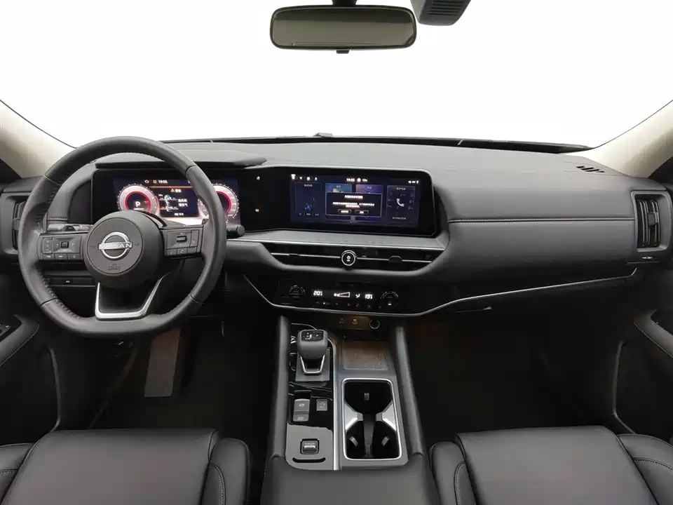 Nissan Exploring the land