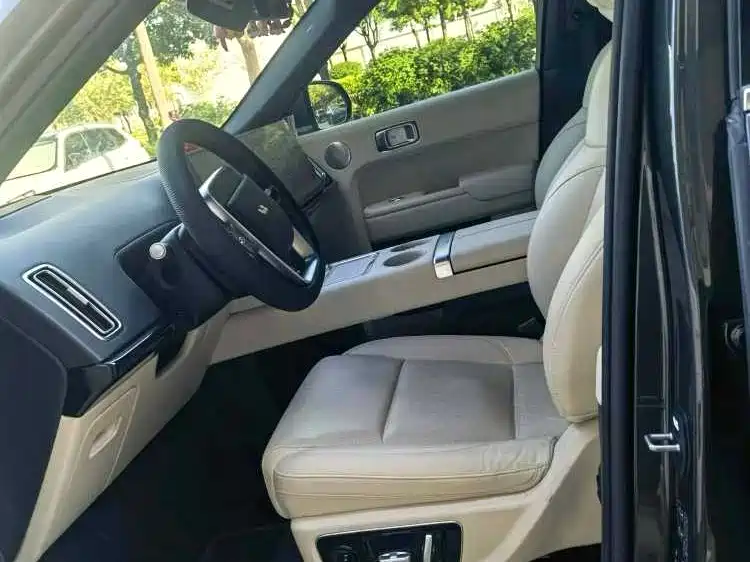 Li Auto Ideal L8