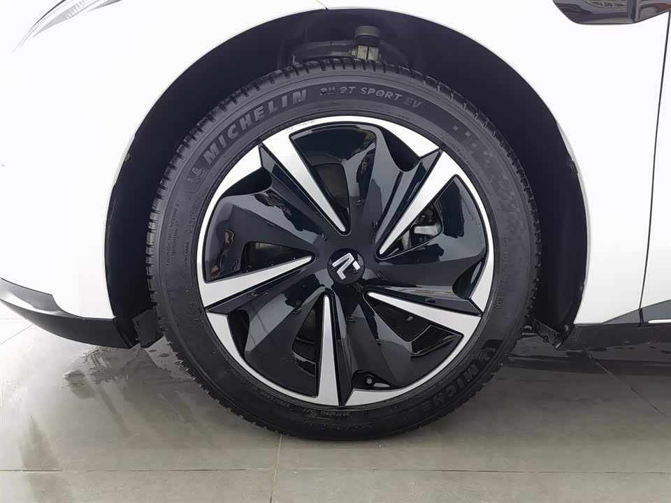 Roewe Feifan F7