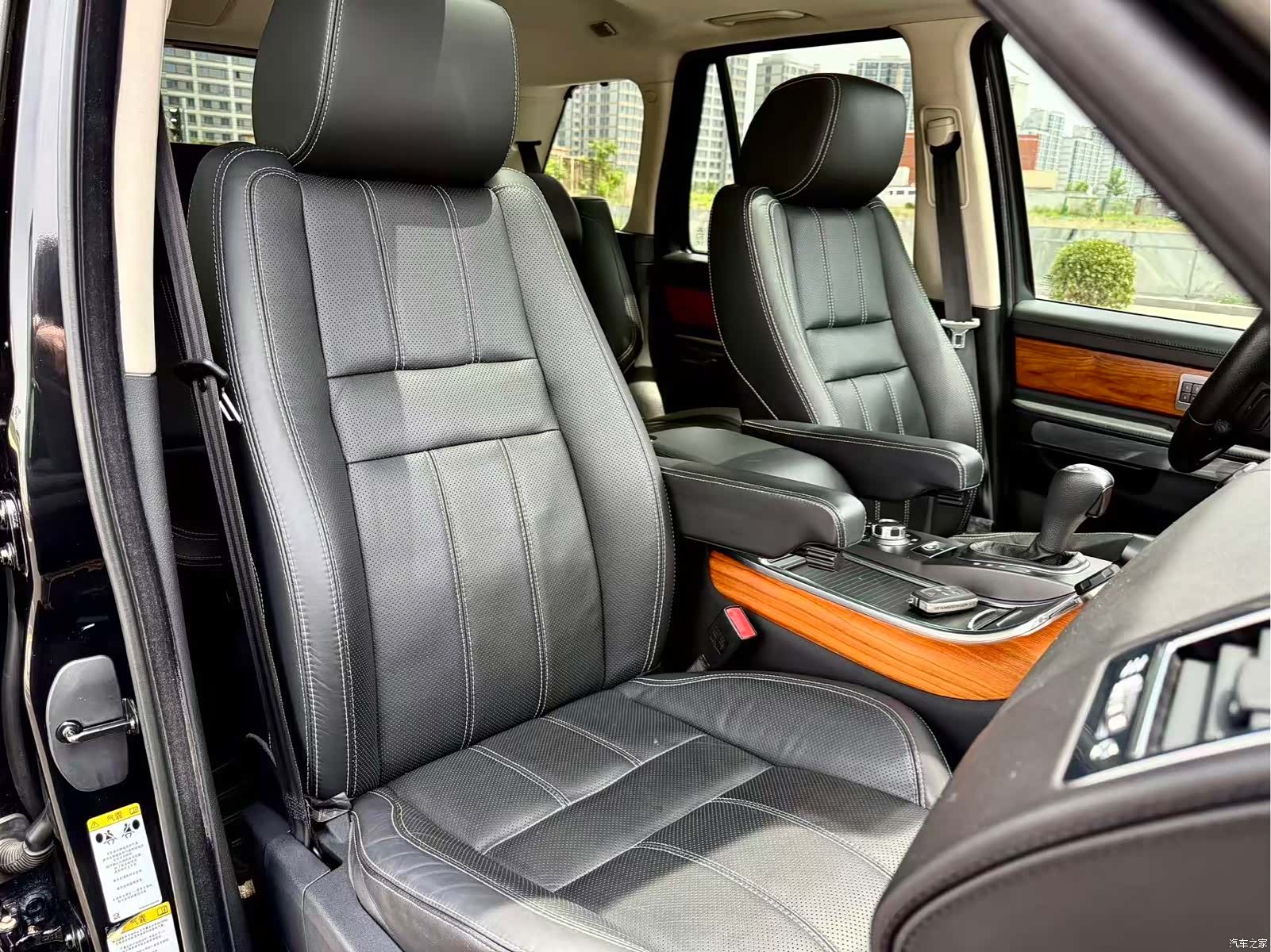 Land Rover Range Rover, 2010 16