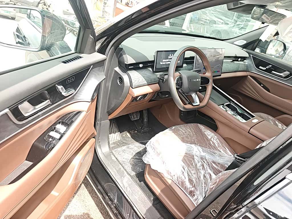 Chery Tiggo 9, 2026 16