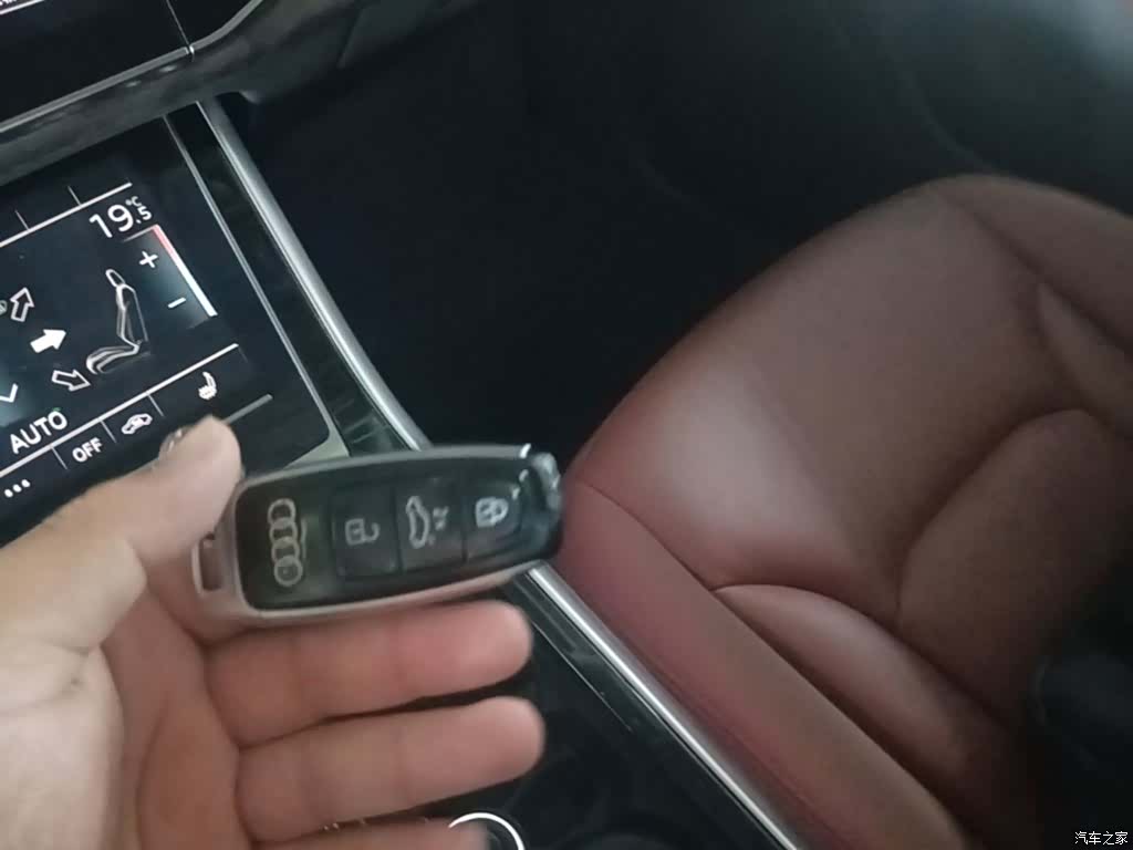Audi Q7, 2020 9