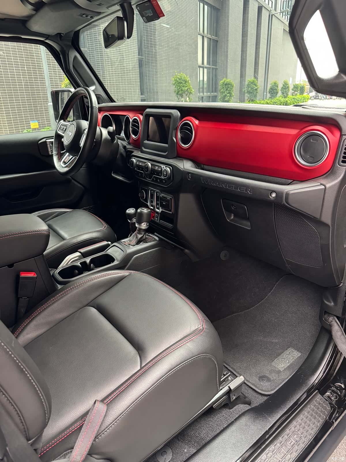 Jeep Wrangler, 2021 12