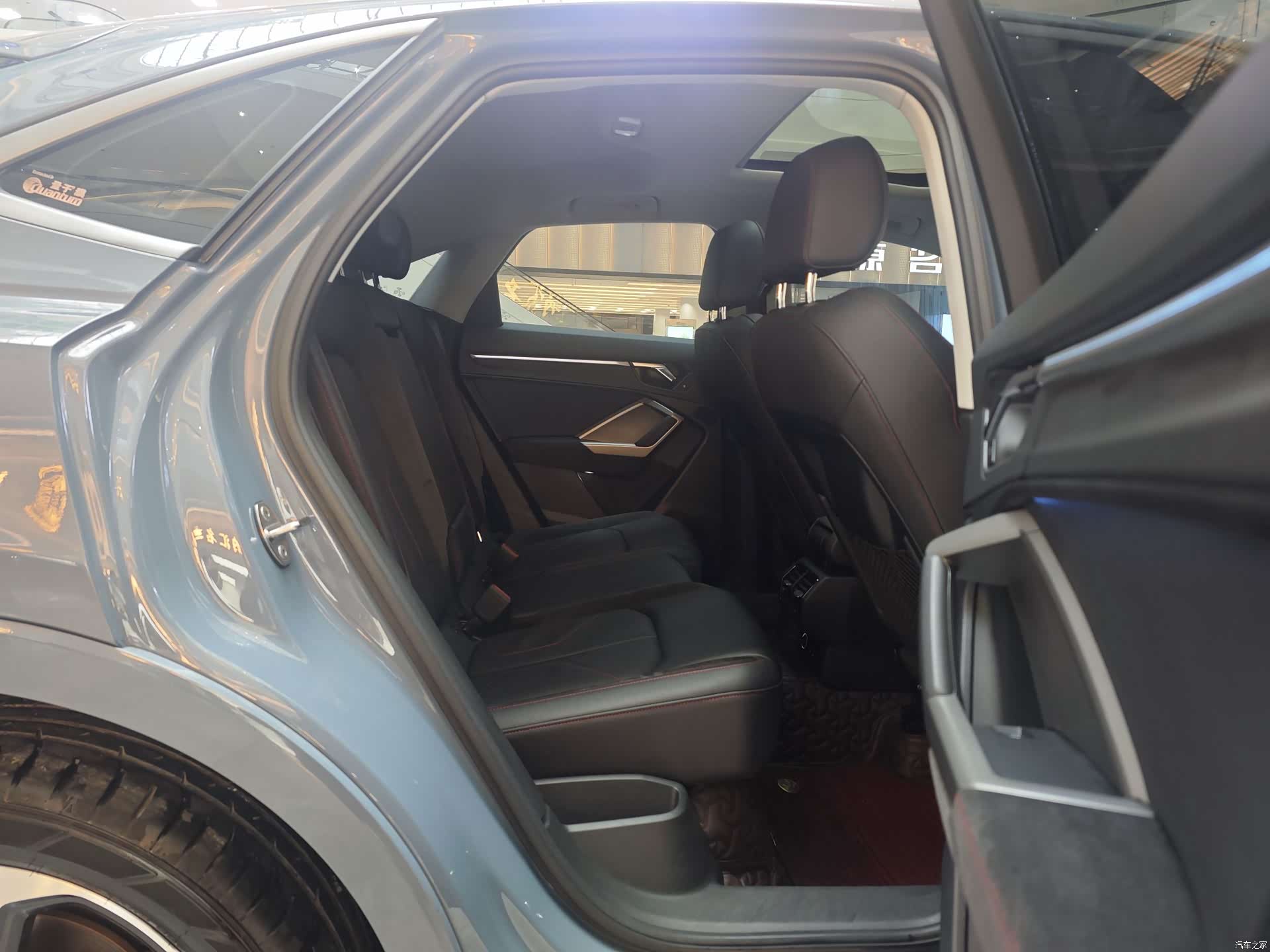 Audi Q3, 2023 8