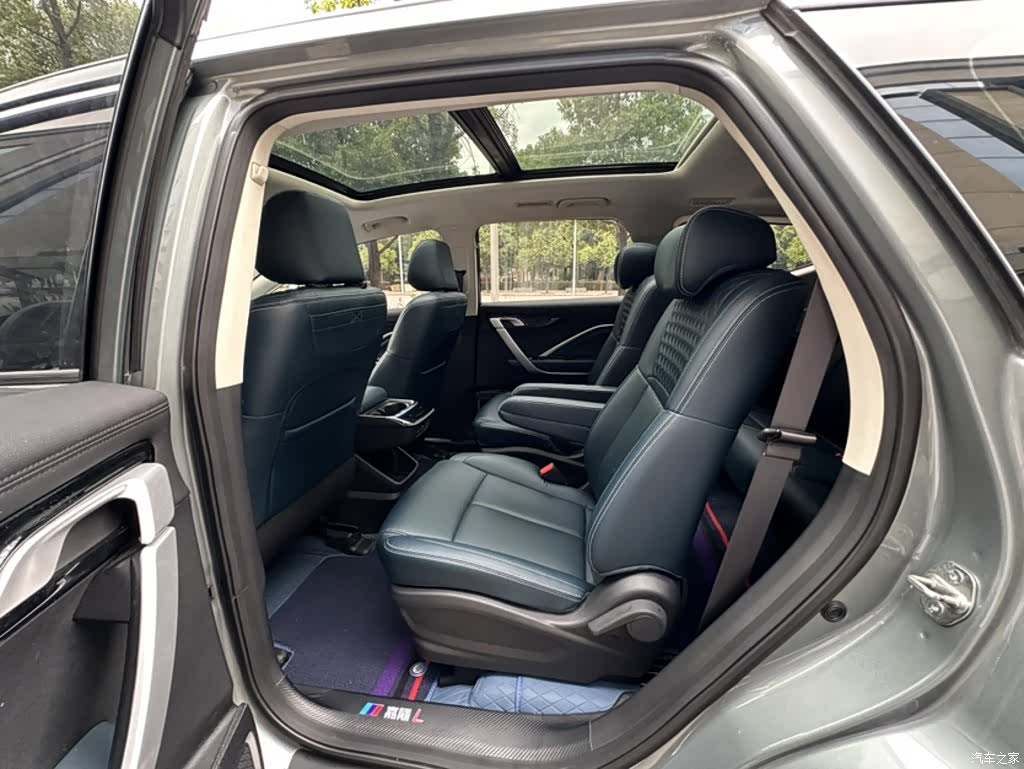 Geely Jiaji, 2022 14