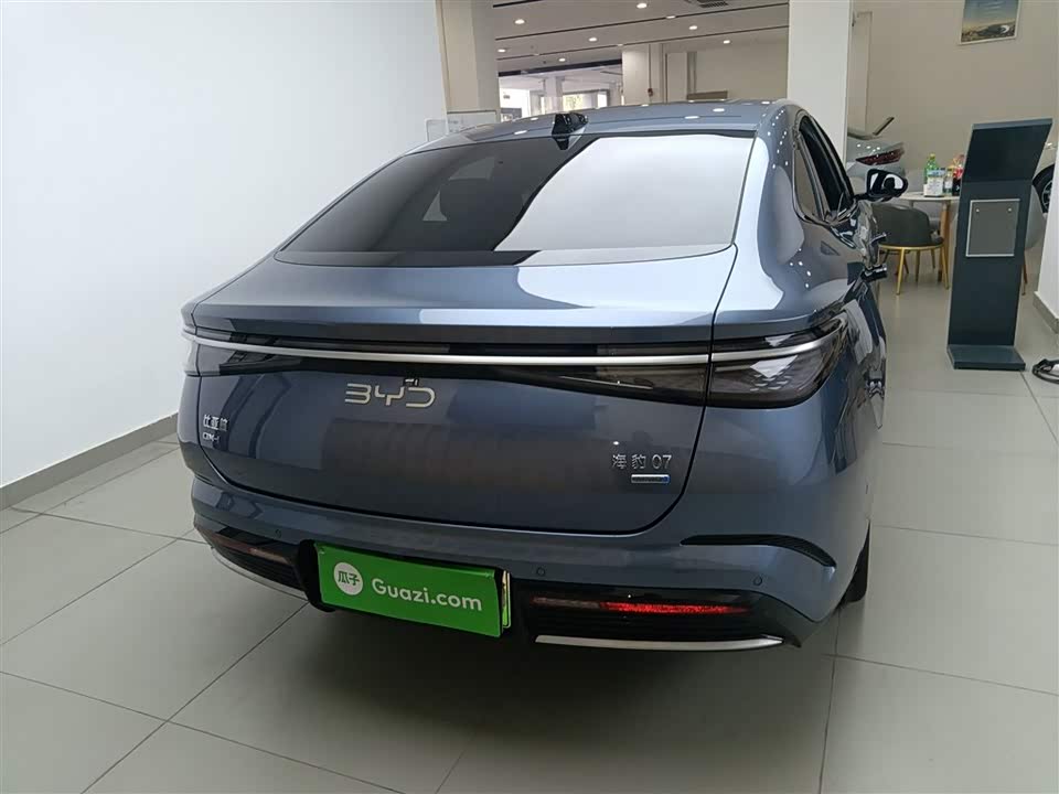 BYD Seal 07 DM-i