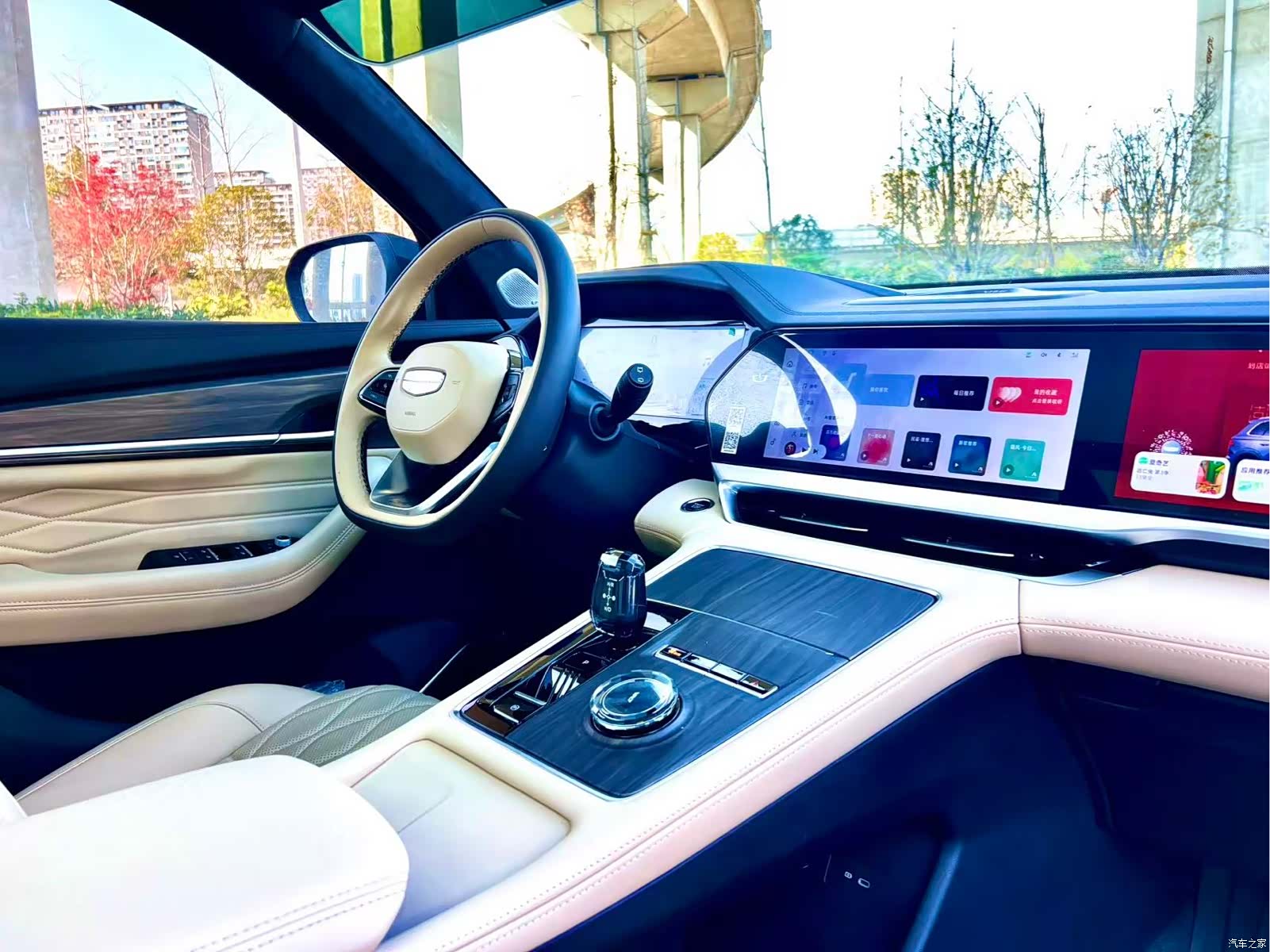 Geely Xingyue L, 2024 10