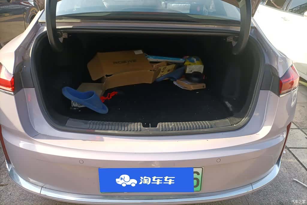 Roewe M7, 2025 4
