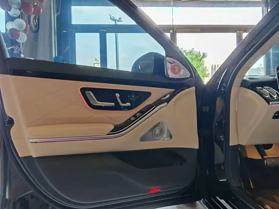 Mercedes-Benz Maybach S-class