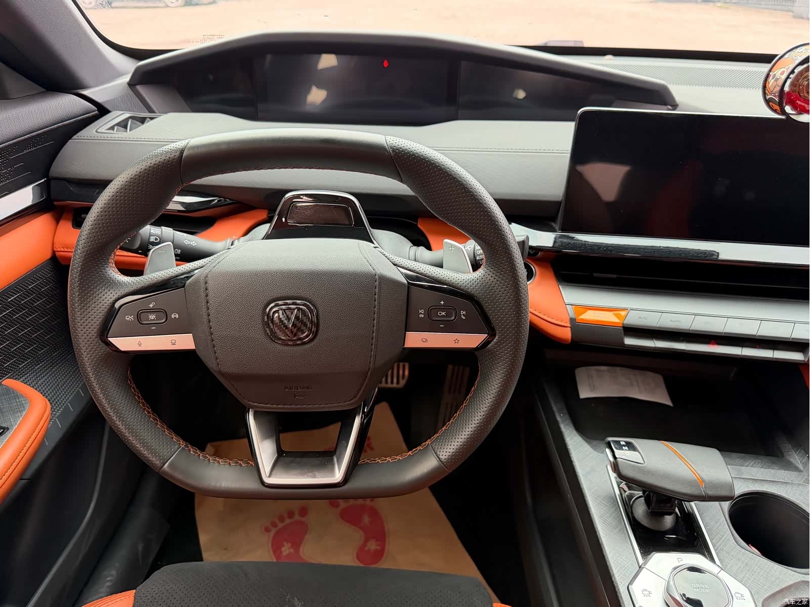 Changan UNI-V, 2023 8