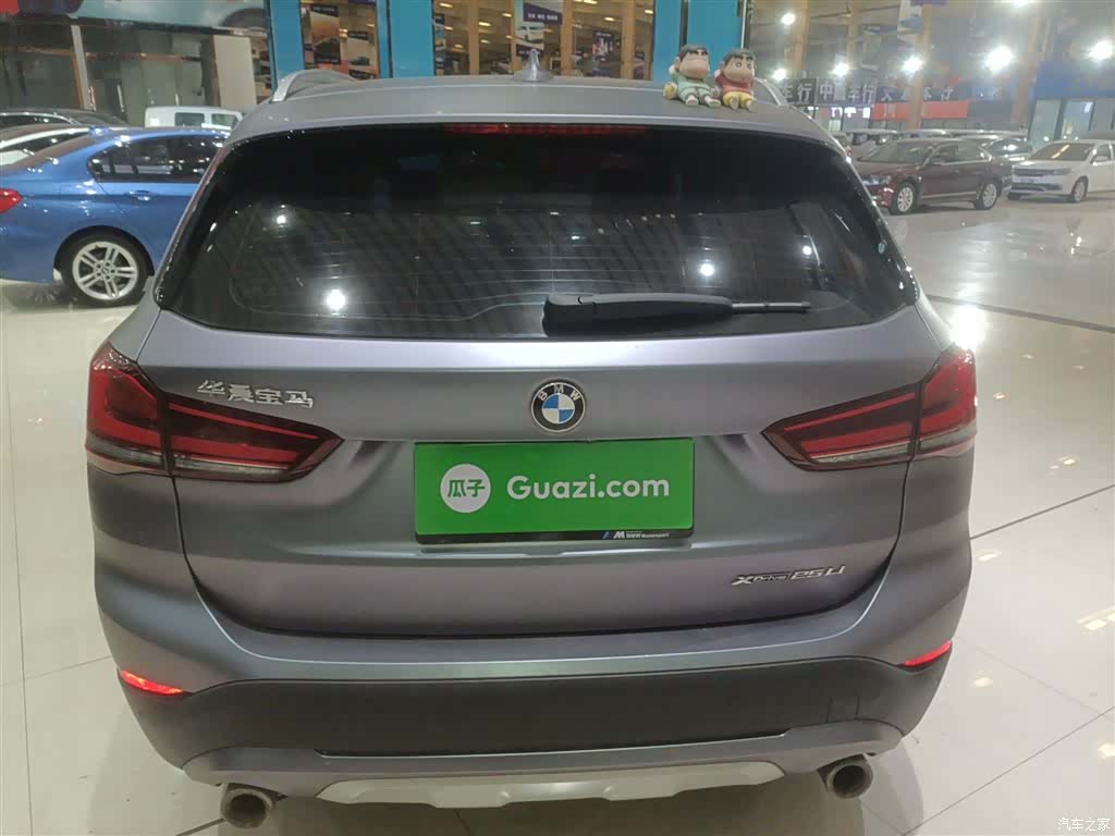 BMW X1, 2021 все фото