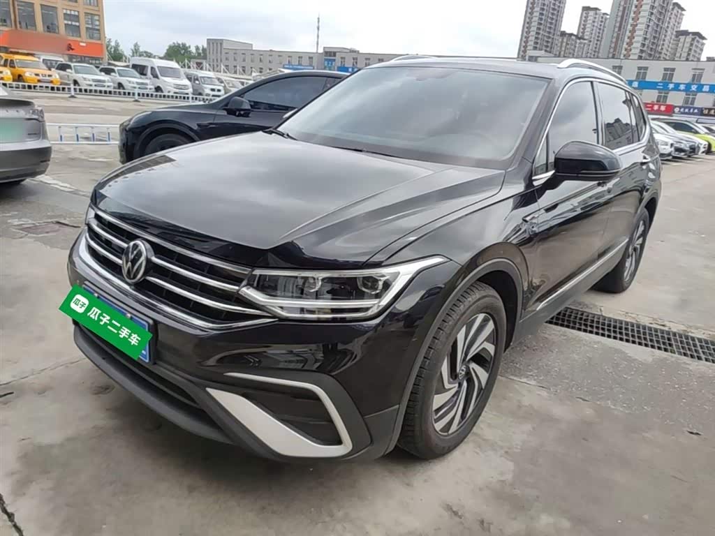Volkswagen Tiguan L