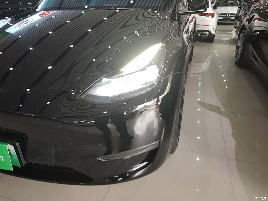 Tesla Model Y, 2022 24
