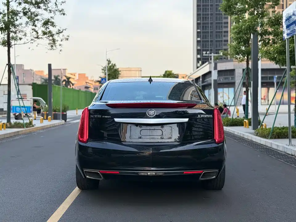Cadillac XTS