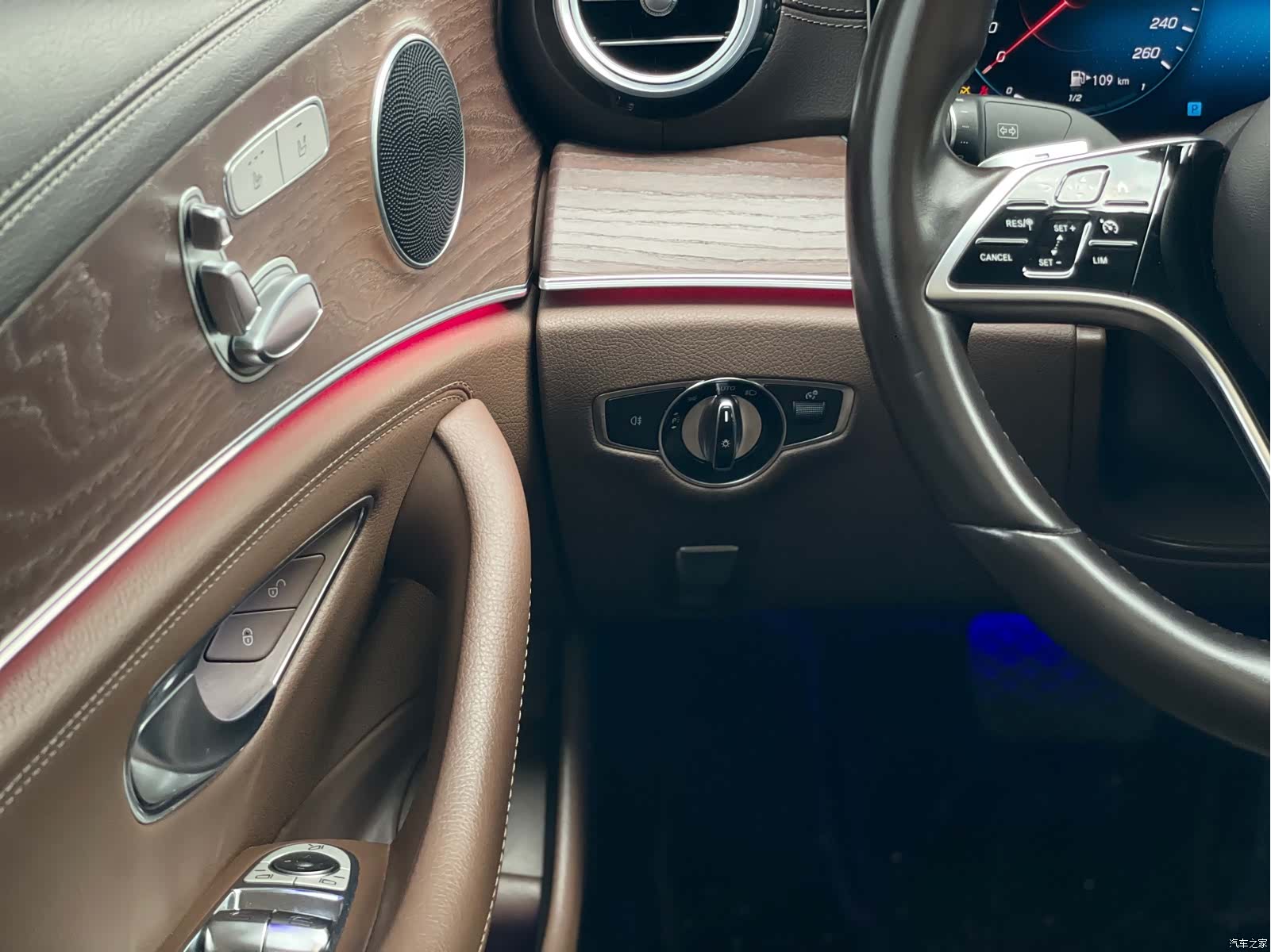 Mercedes-Benz E-Class, 2022 26