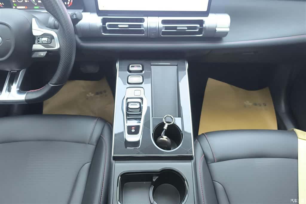 Trumpchi Emkoo, 2023 16