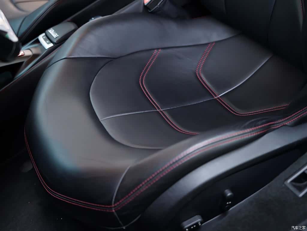 Ferrari 488, 2017 26