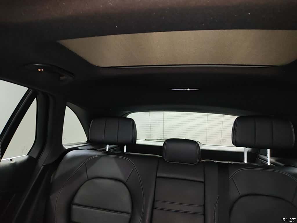 Mercedes-Benz GLC, 2016 18