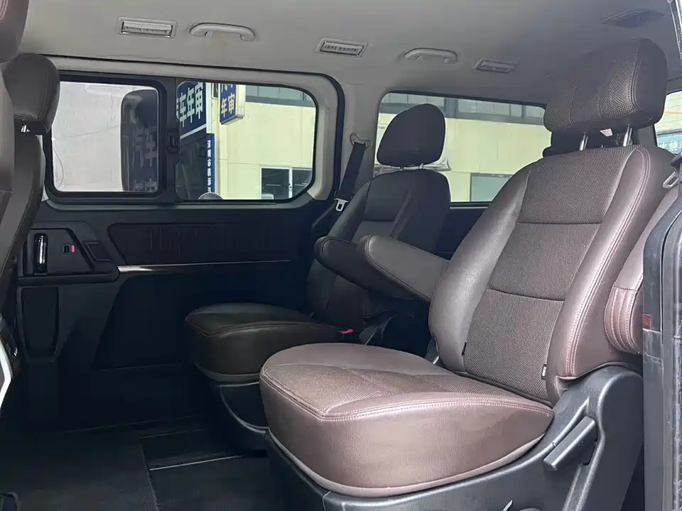 Forthing Popular CM7