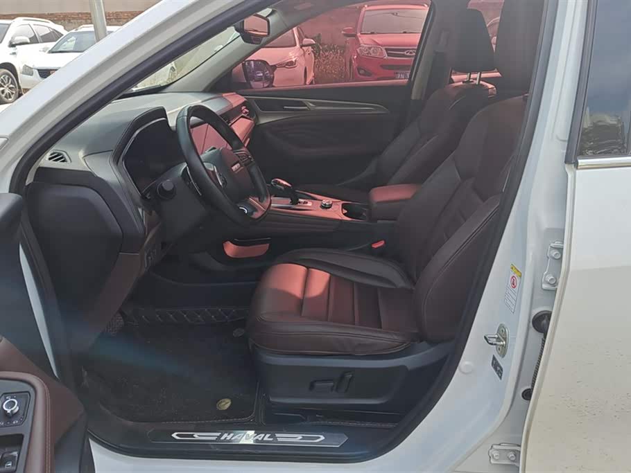 Haval F7