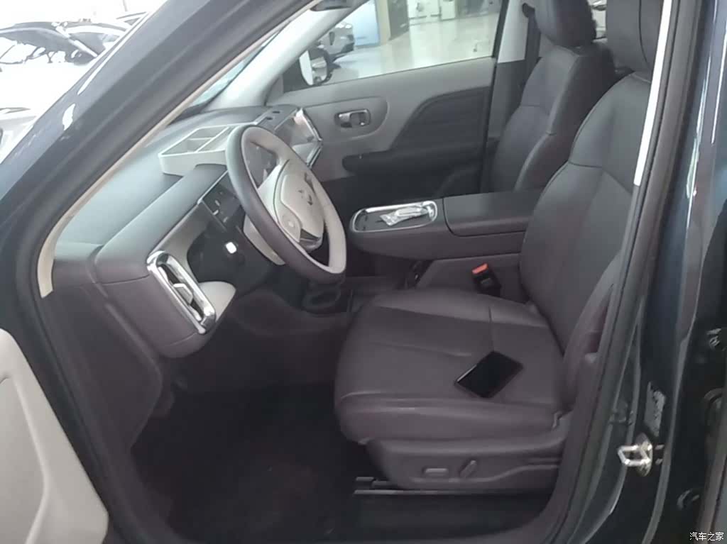 Leapmotor B10, 2025 15