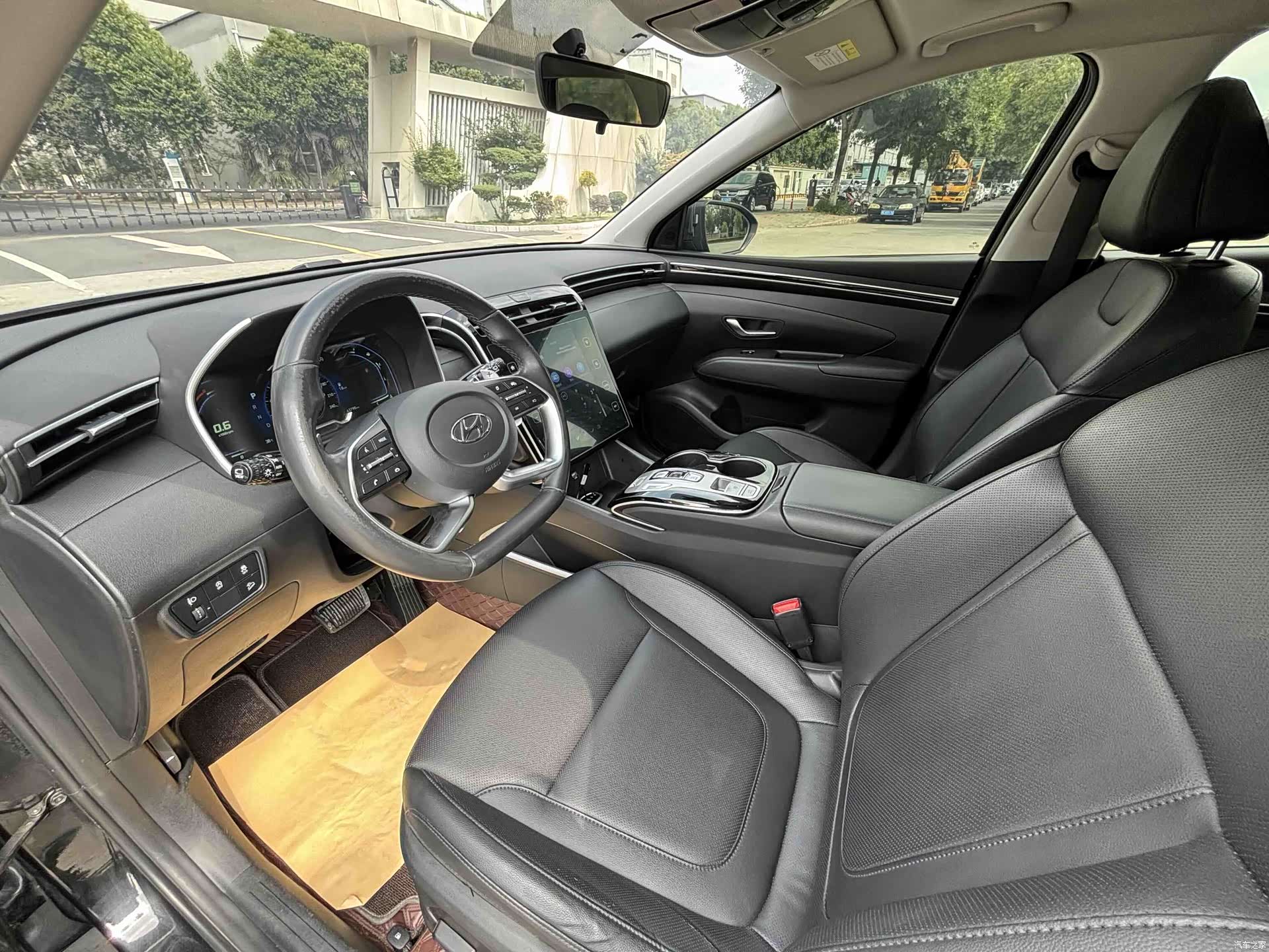 Hyundai Tucson L, 2022 4