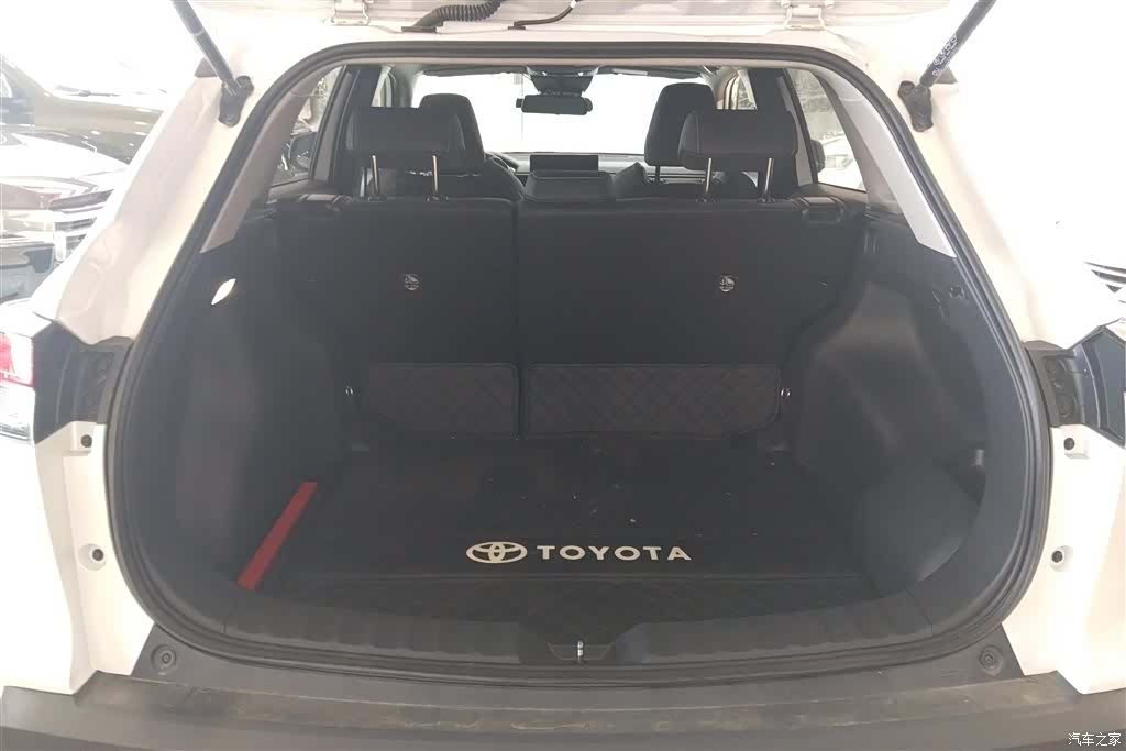 Toyota Frontlander, 2024 4