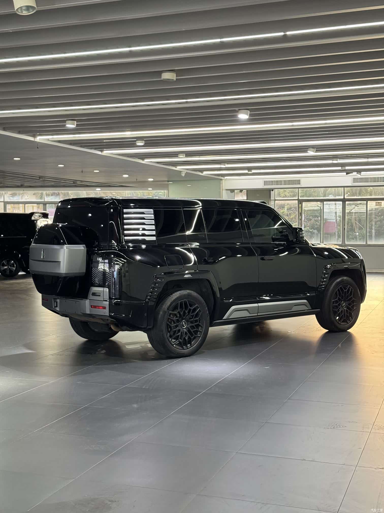 Yangwang U8, 2024 12